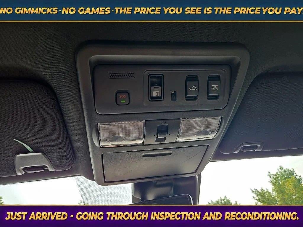2023 Nissan TITAN Crew Cab PRO-4X 4x4