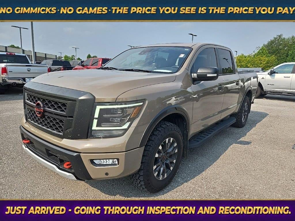 2023 Nissan TITAN Crew Cab PRO-4X 4x4