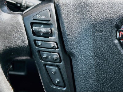 2023 Nissan TITAN Crew Cab PRO-4X 4x4