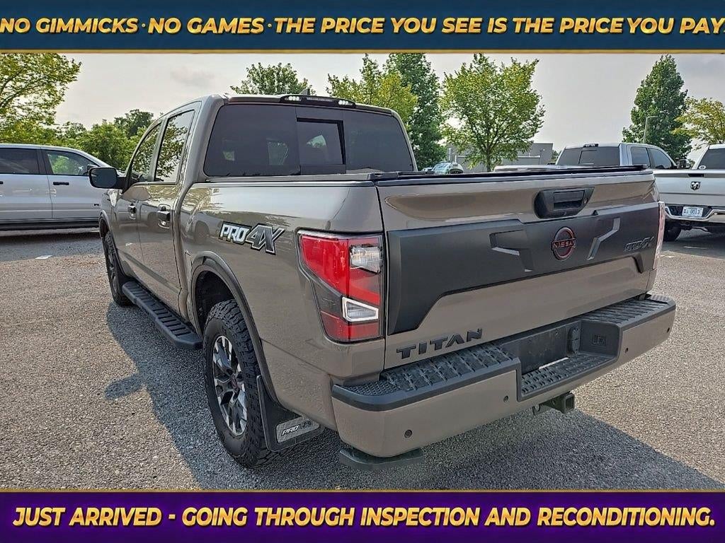 2023 Nissan TITAN Crew Cab PRO-4X 4x4