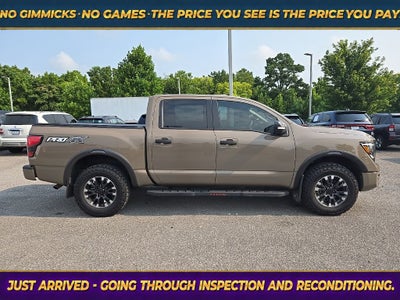 2023 Nissan TITAN Crew Cab PRO-4X 4x4