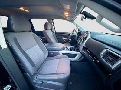 2021 Nissan TITAN Crew Cab SV 4x2