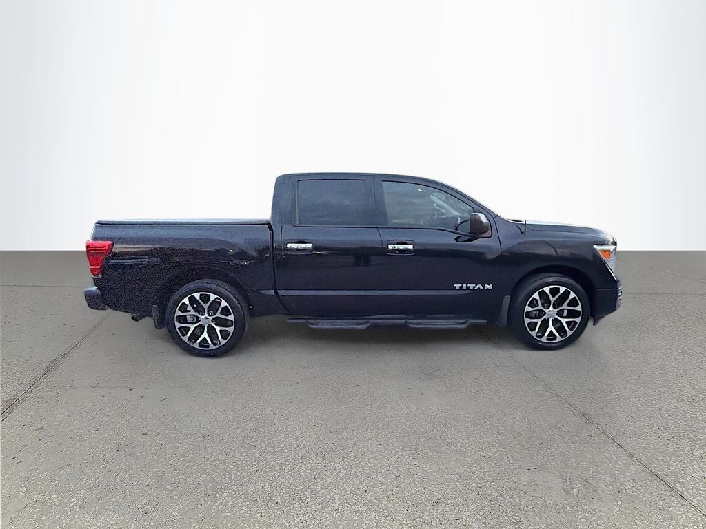 2021 Nissan TITAN Crew Cab SV 4x2