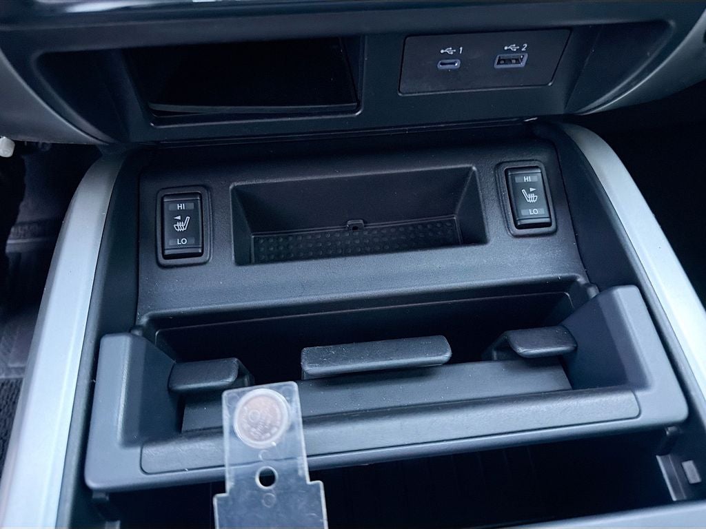 2021 Nissan TITAN Crew Cab SV 4x2