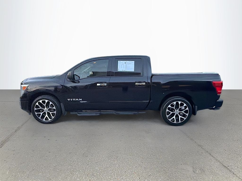2021 Nissan TITAN Crew Cab SV 4x2