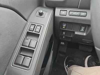 2022 Nissan Frontier Crew Cab PRO-X 4x2