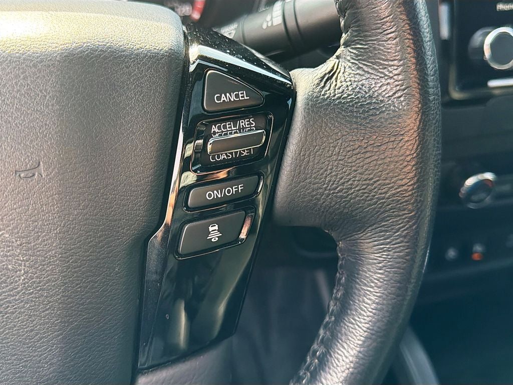 2022 Nissan Frontier Crew Cab PRO-X 4x2