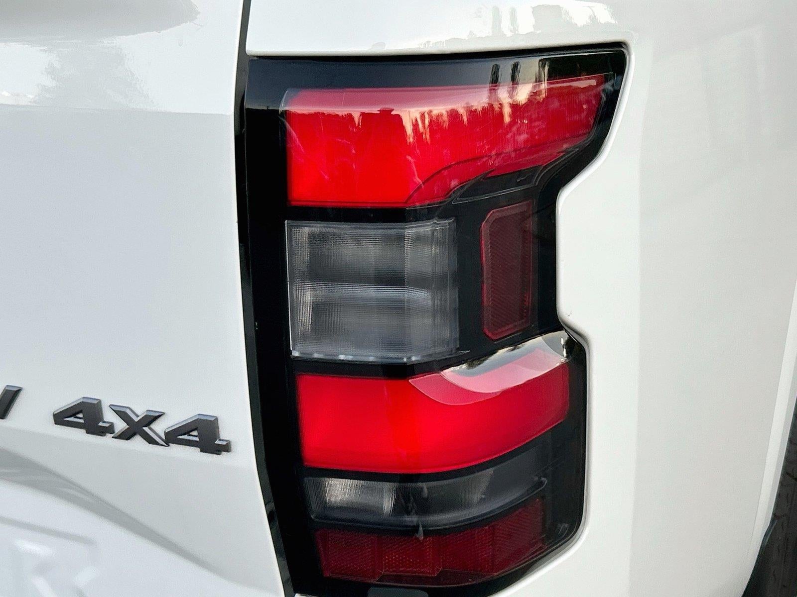 2024 Nissan Frontier Crew Cab SV 4x4