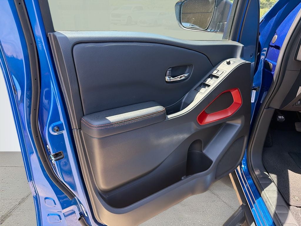 2025 Nissan Frontier Crew Cab PRO-4X 4x4