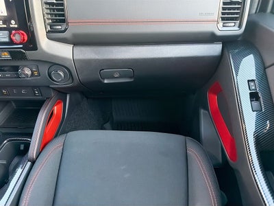 2024 Nissan Frontier Crew Cab PRO-4X 4x4