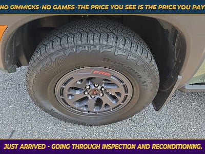 2025 Nissan Frontier Crew Cab PRO-4X 4x4