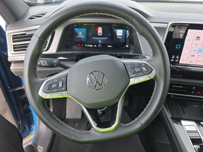 2025 Volkswagen Atlas Cross Sport 2.0T SE w/Technology