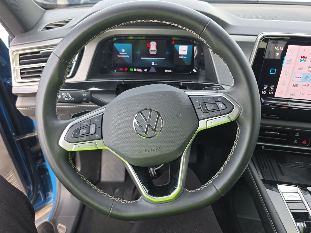 2025 Volkswagen Atlas Cross Sport 2.0T SE w/Technology