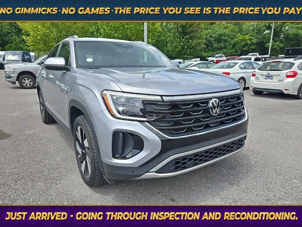 2025 Volkswagen Atlas Cross Sport 2.0T SE w/Technology