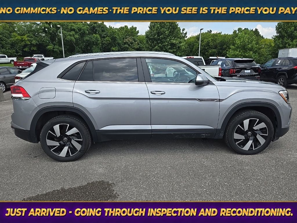 2025 Volkswagen Atlas Cross Sport 2.0T SE w/Technology