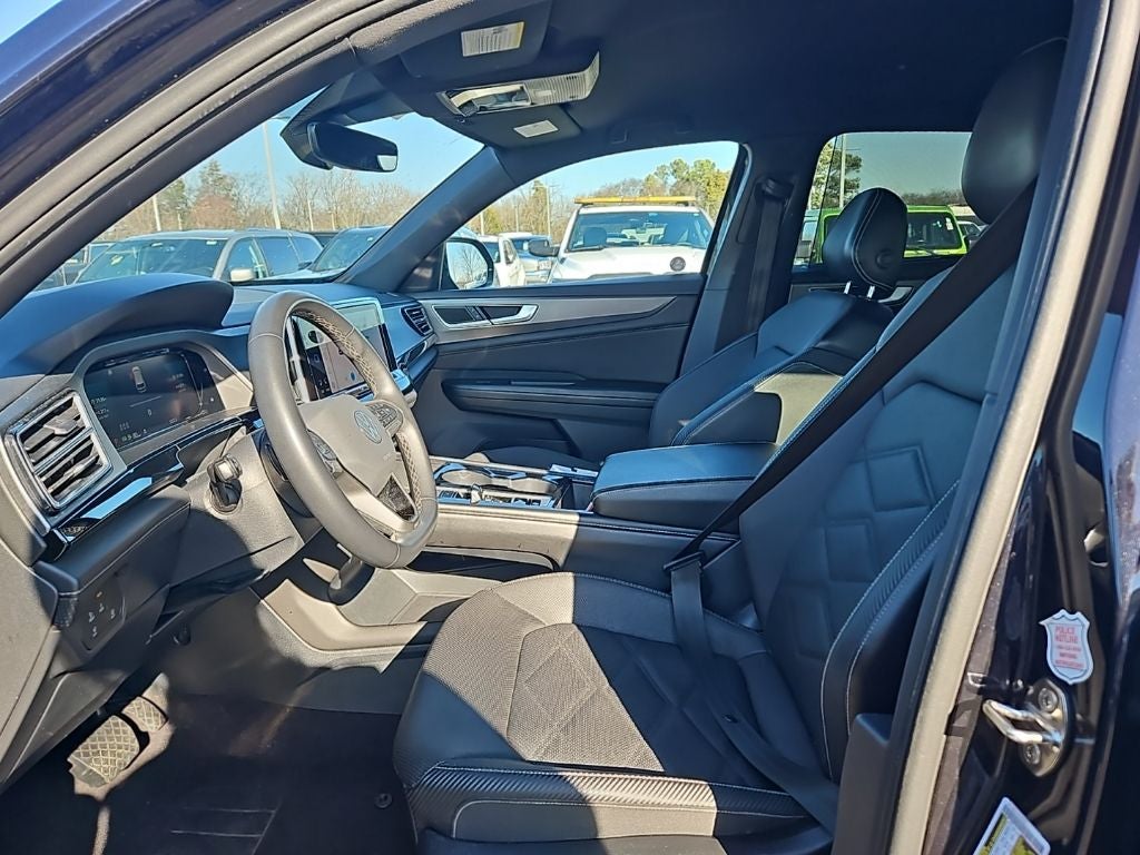 2024 Volkswagen Atlas Cross Sport 2.0T SE w/Technology