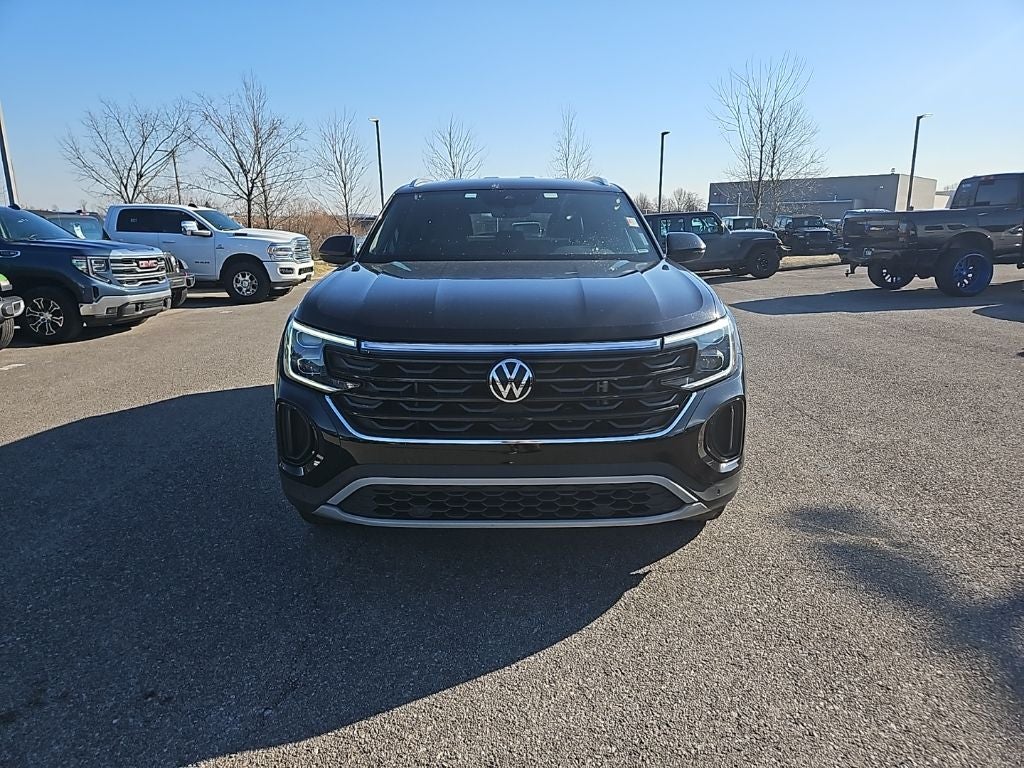 2024 Volkswagen Atlas Cross Sport 2.0T SE w/Technology