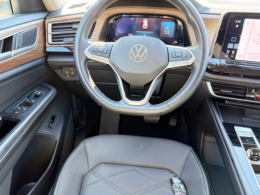 2024 Volkswagen Atlas 2.0T SE w/Technology