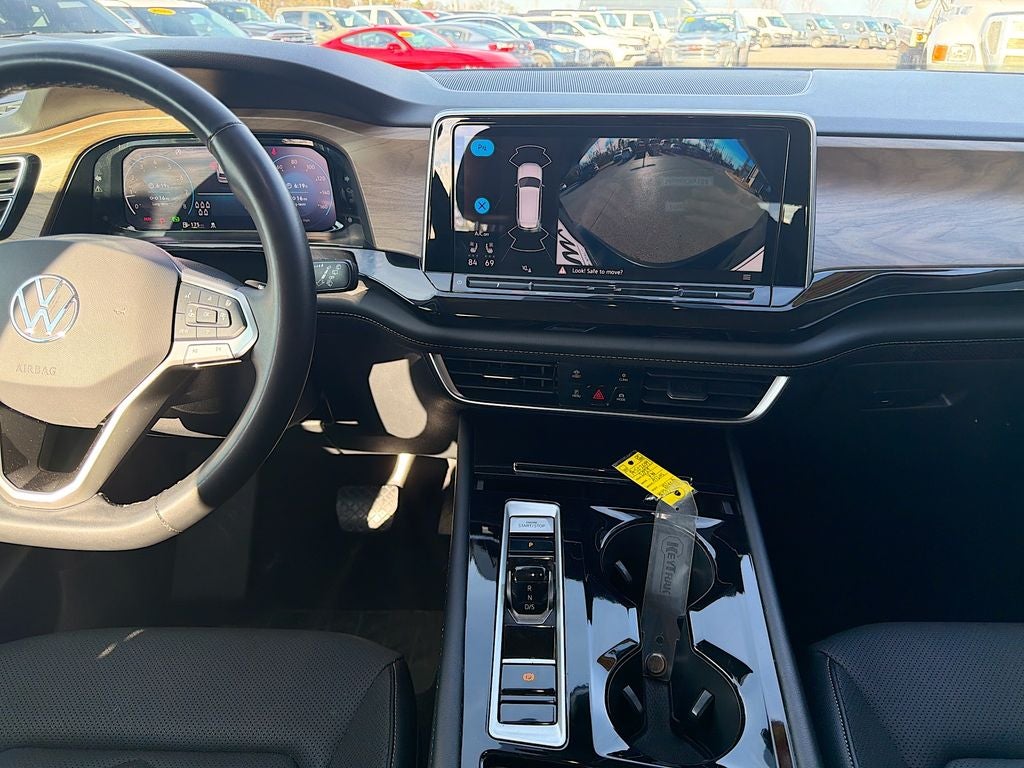 2024 Volkswagen Atlas 2.0T SE w/Technology
