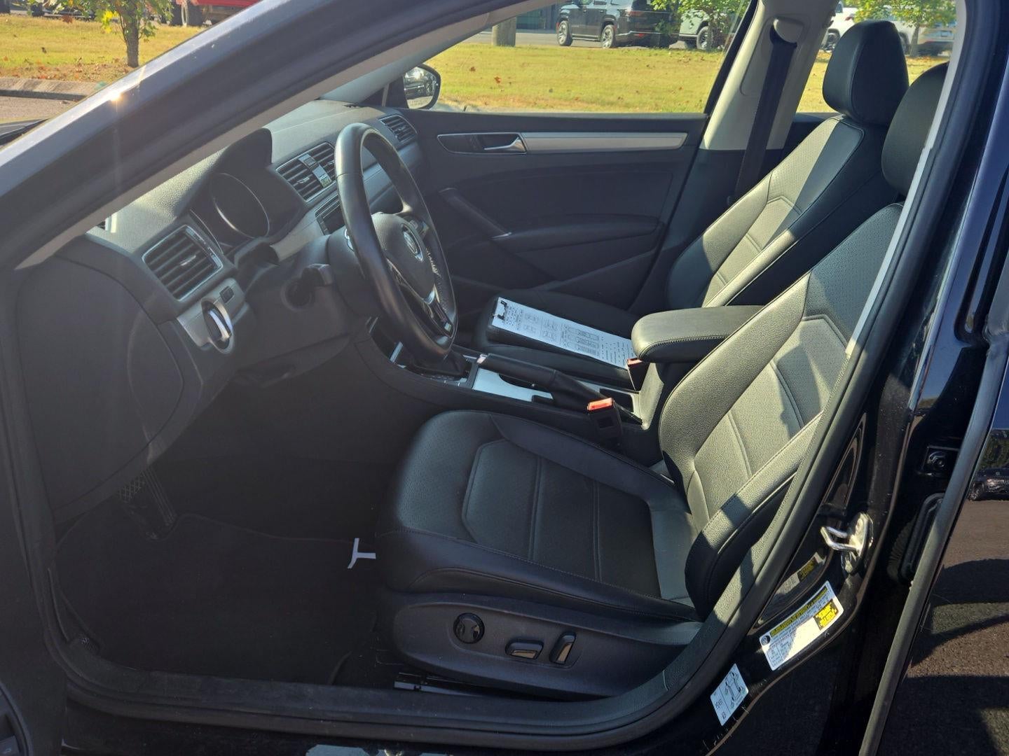 2019 Volkswagen Passat 2.0T Wolfsburg Edition