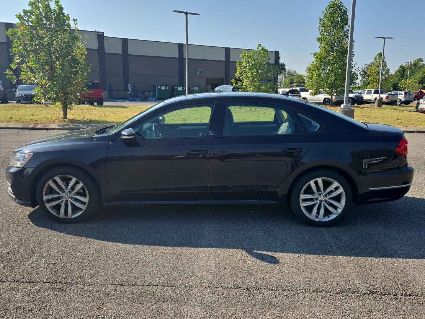 2019 Volkswagen Passat 2.0T Wolfsburg Edition
