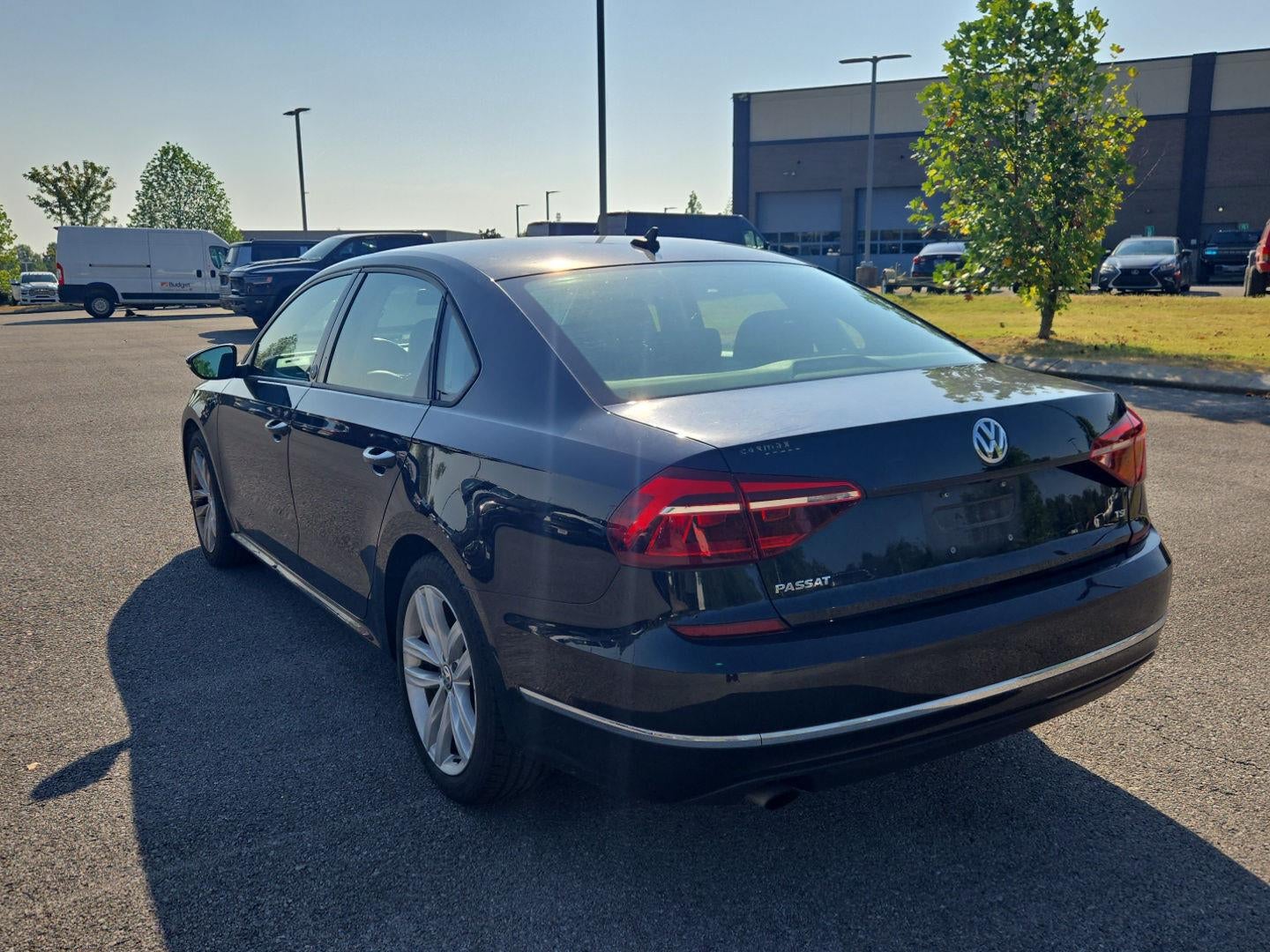 2019 Volkswagen Passat 2.0T Wolfsburg Edition