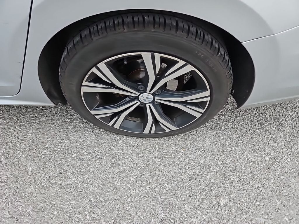 2021 Volkswagen Passat 2.0T SE