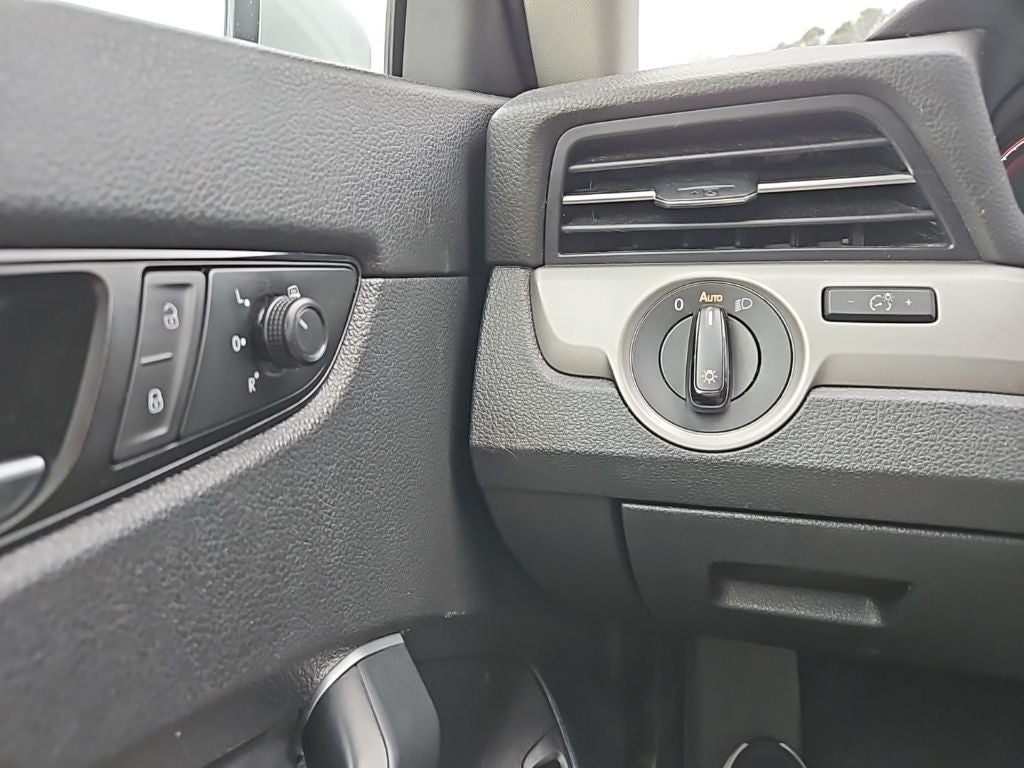 2021 Volkswagen Passat 2.0T SE