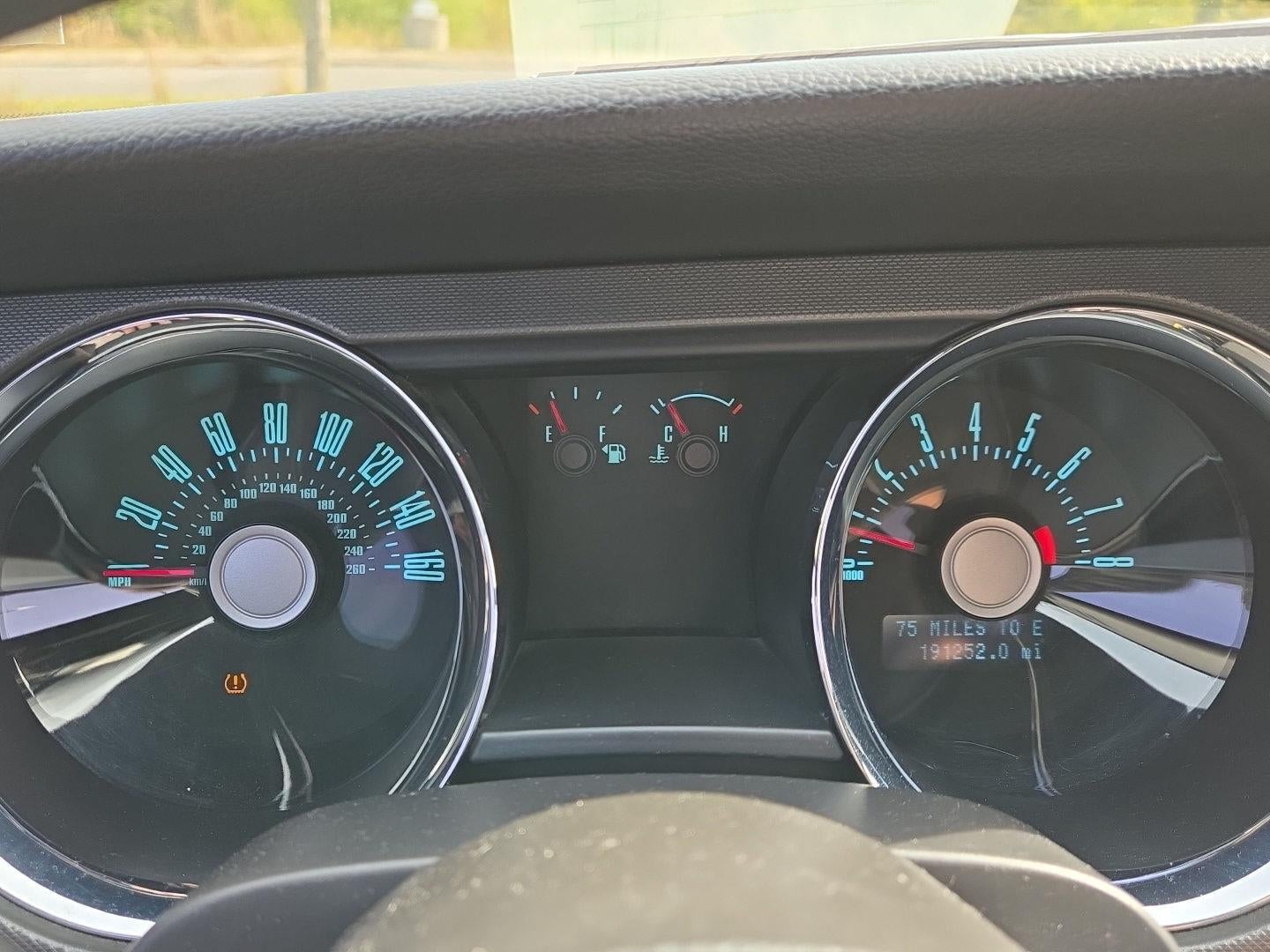 2011 Ford Mustang V6