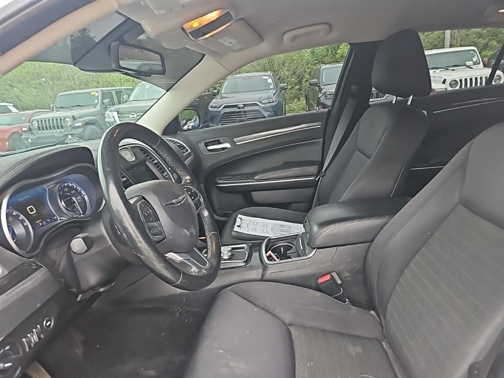 2019 Chrysler 300 Touring