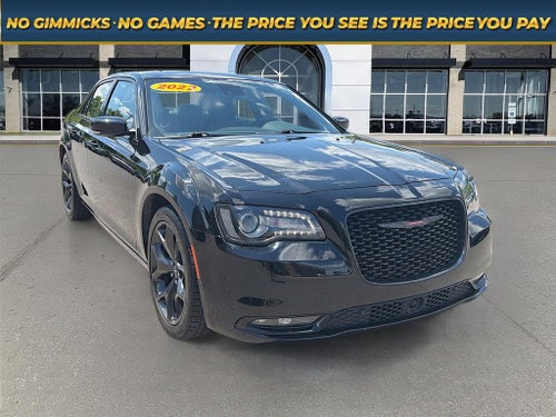 2022 Chrysler 300 S
