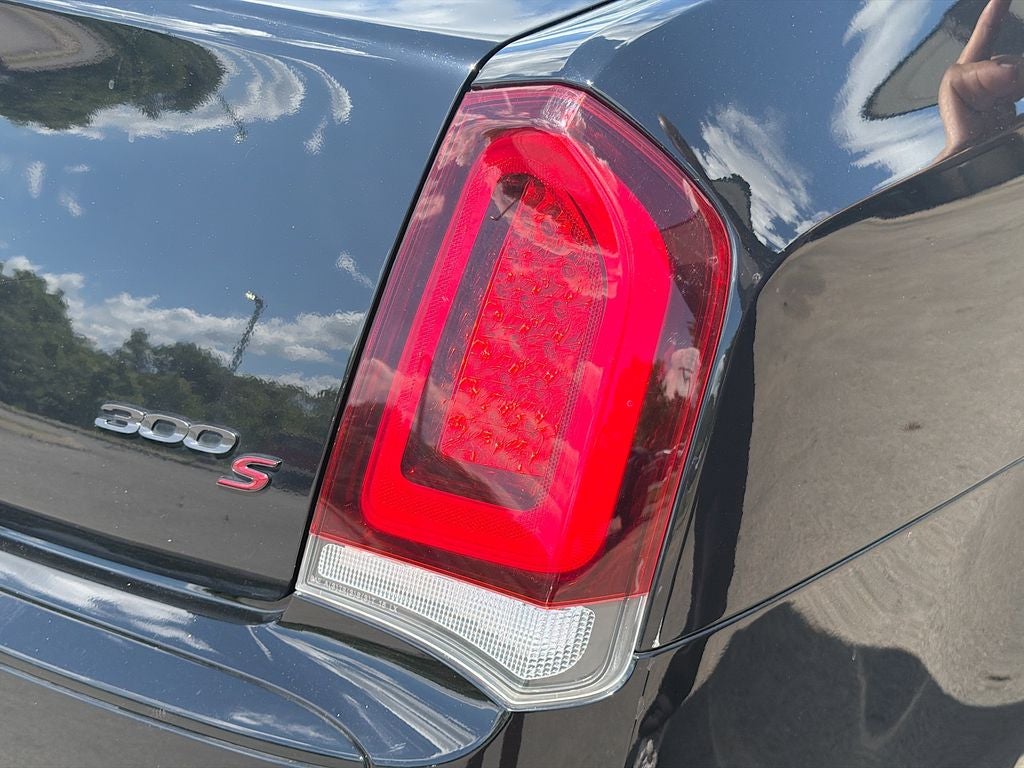2022 Chrysler 300 S
