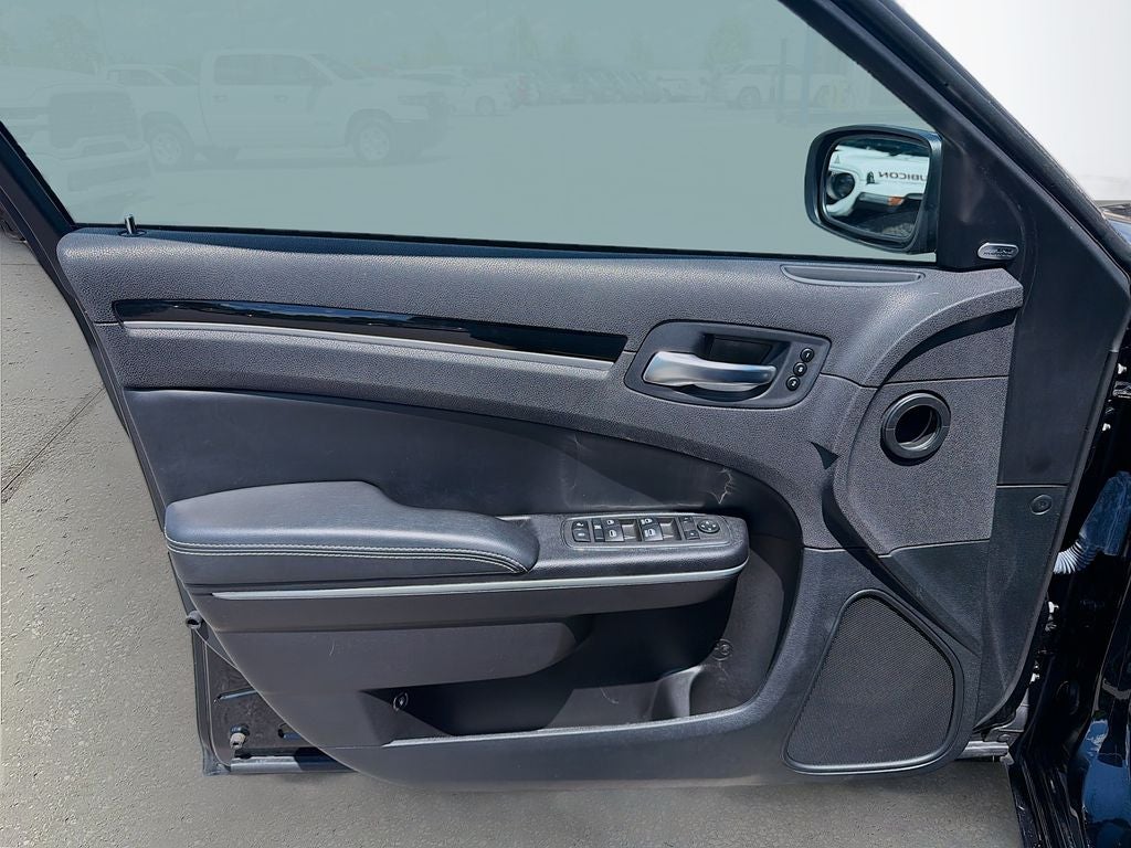2022 Chrysler 300 S