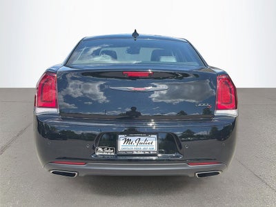 2022 Chrysler 300 S