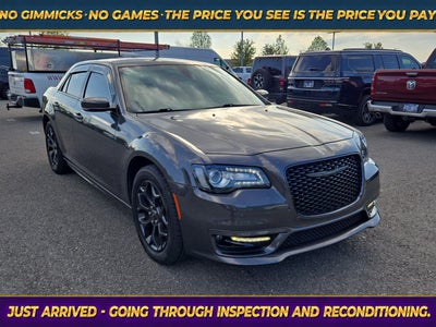 2022 Chrysler 300 Touring L AWD