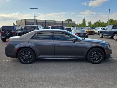 2022 Chrysler 300 Touring L AWD