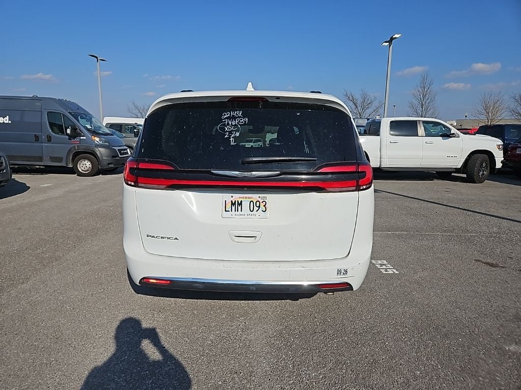 2022 Chrysler Pacifica Touring L