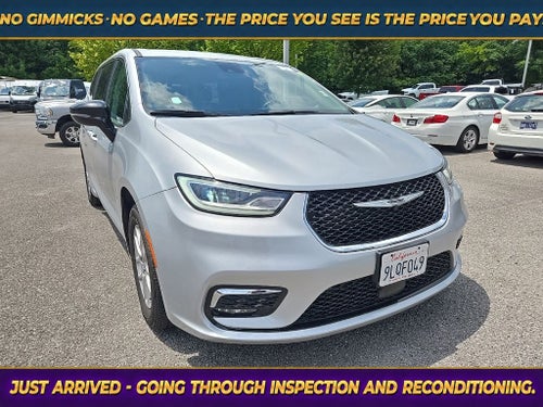2024 Chrysler Pacifica Touring L