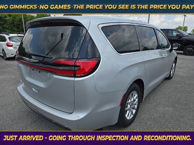 2024 Chrysler Pacifica Touring L