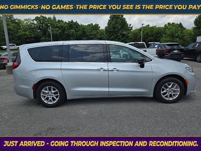 2024 Chrysler Pacifica Touring L