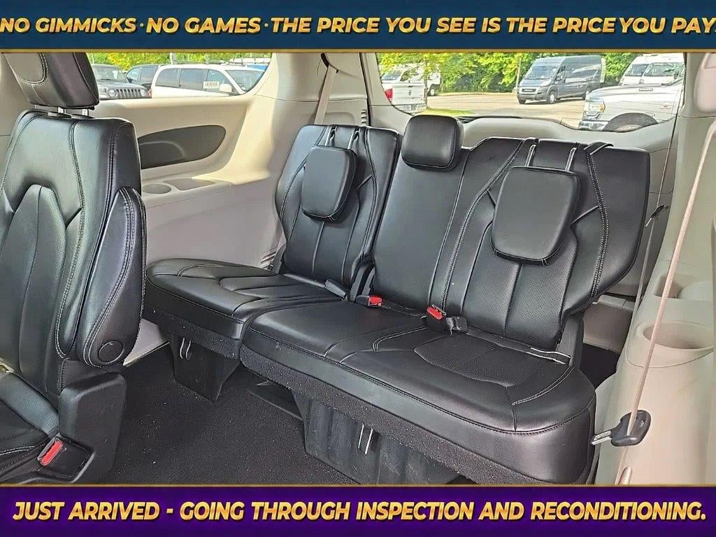 2023 Chrysler Pacifica Touring L