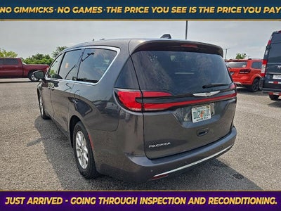 2023 Chrysler Pacifica Touring L