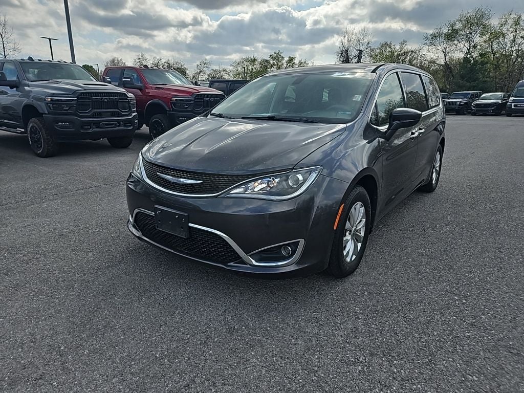 2018 Chrysler Pacifica Touring Plus