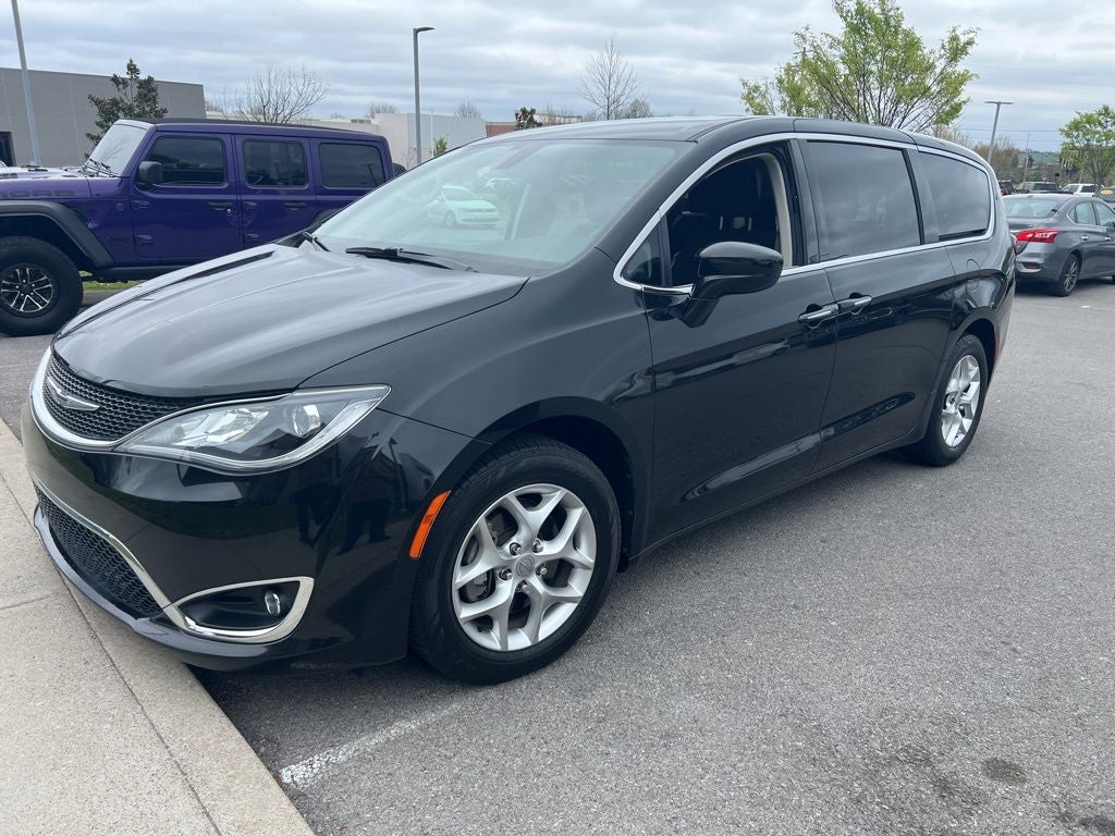 2020 Chrysler Pacifica Touring