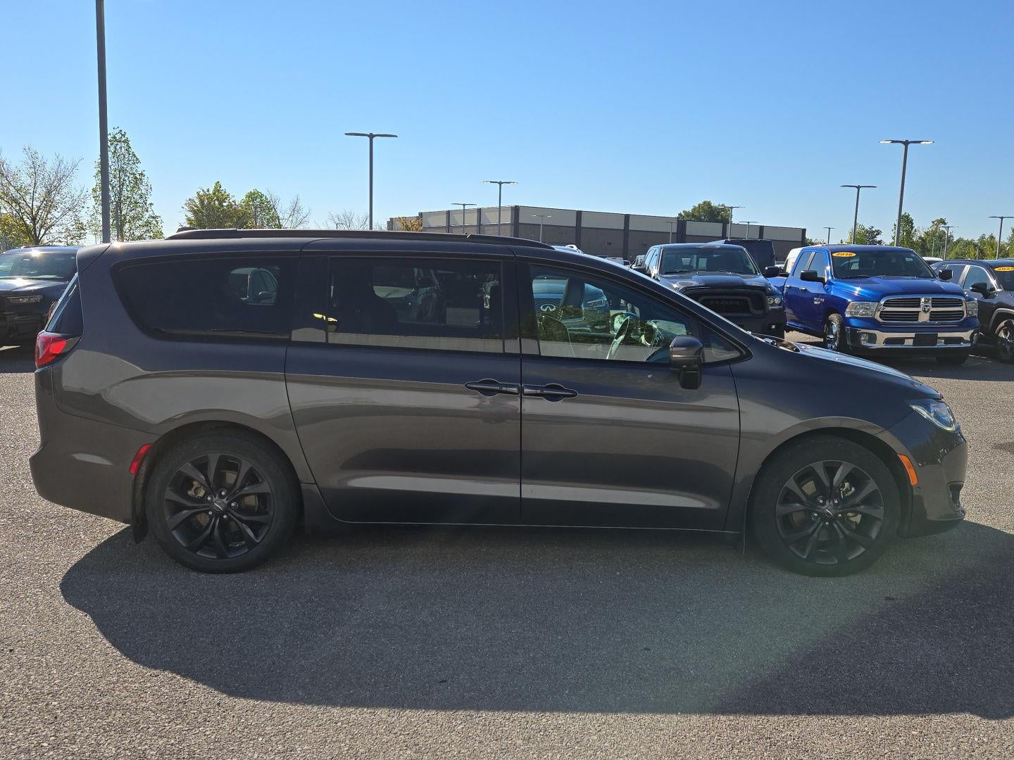 2020 Chrysler Pacifica Limited