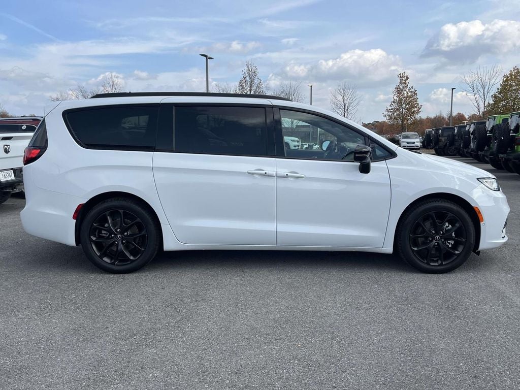 2026 Chrysler Pacifica PACIFICA LIMITED