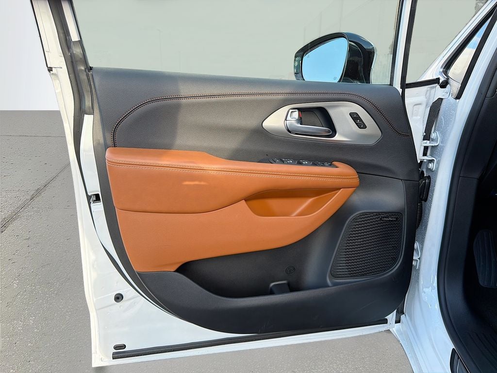 2026 Chrysler Pacifica PACIFICA PINNACLE