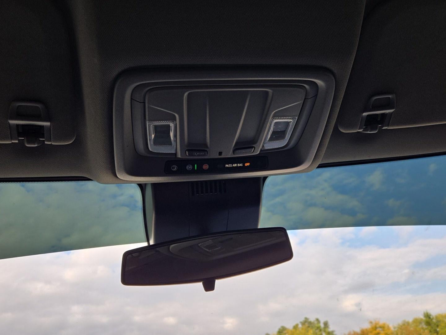 2022 Chevrolet Silverado 1500 4WD Crew Cab Short Bed RST