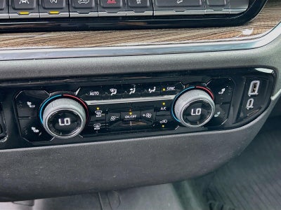 2022 Chevrolet Silverado 1500 4WD Crew Cab Short Bed RST