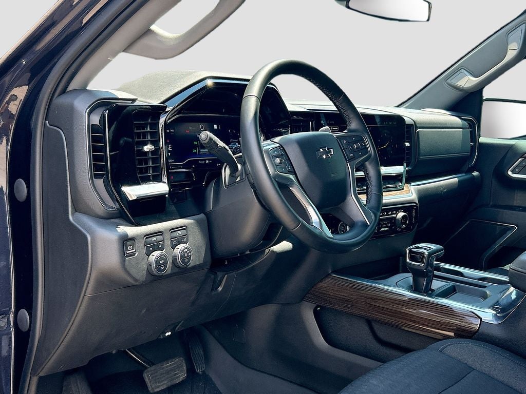 2023 Chevrolet Silverado 1500 4WD Crew Cab Short Bed RST